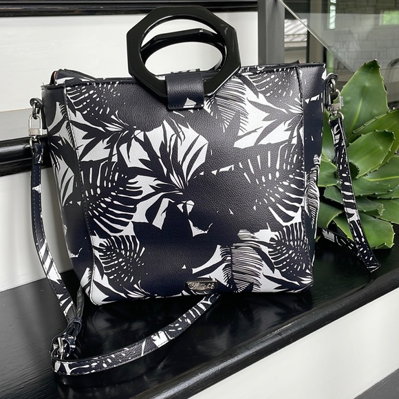 Carlos Santana Handbags - Carlos Santana, black white Crossbody shoulder handbag purse like new tropical